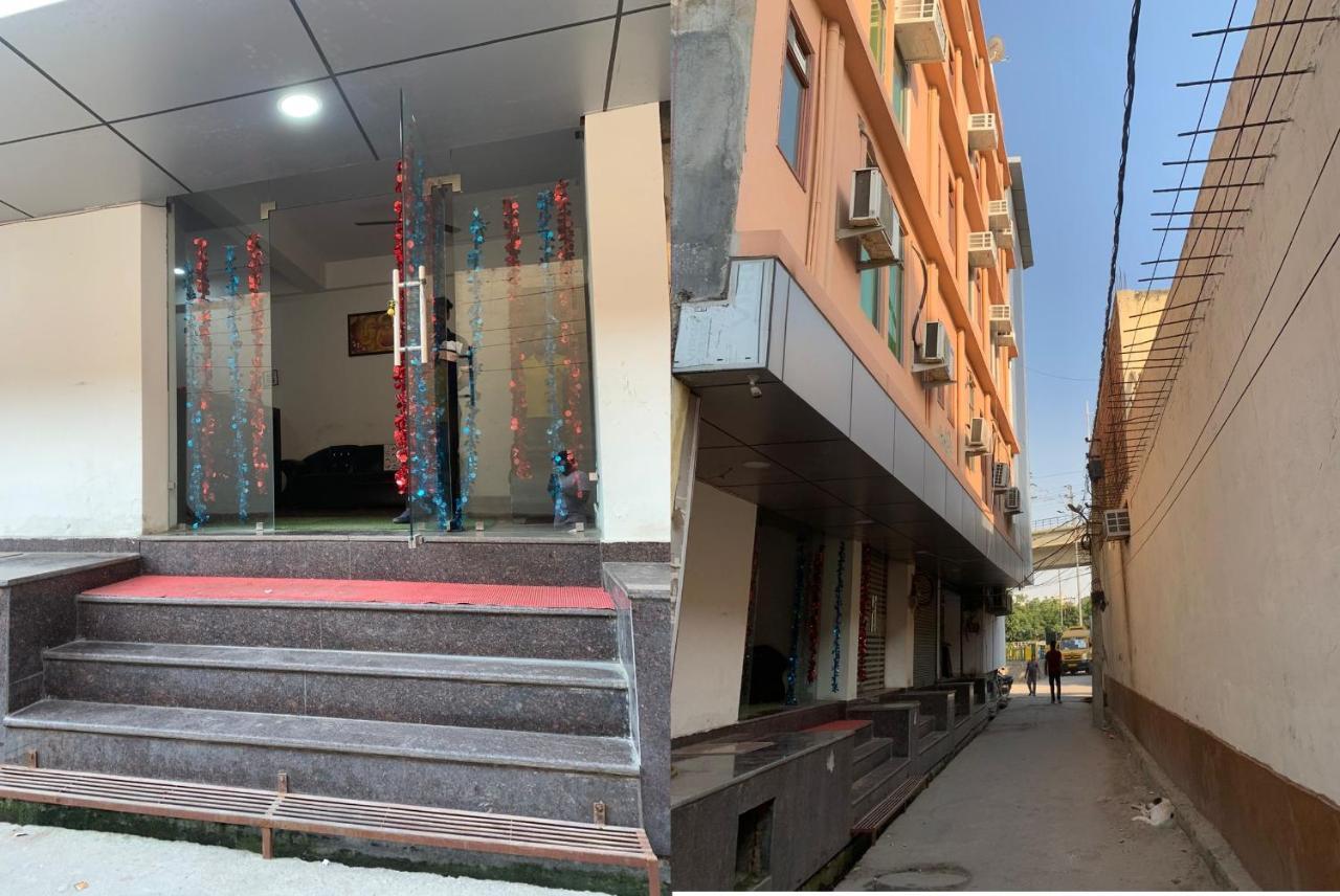 Hotel Noida Continental At Noida City Center Extérieur photo